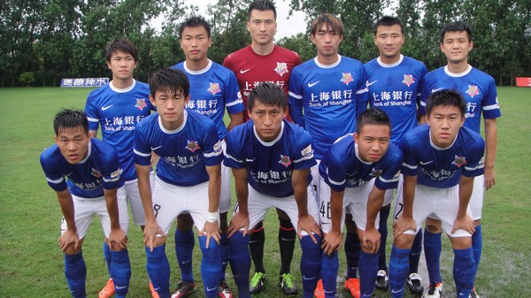 G2官推整活：游回家吧小伙子们！配图Jankos游回基地