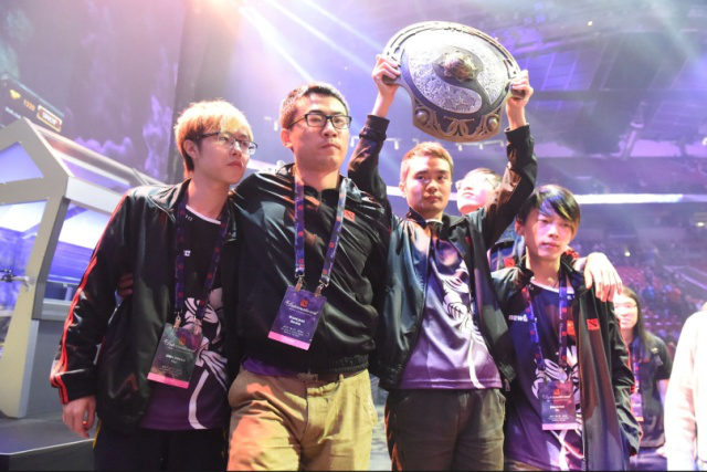 DK官宣：与Khan的合约终止，祝未来充满幸运和幸福